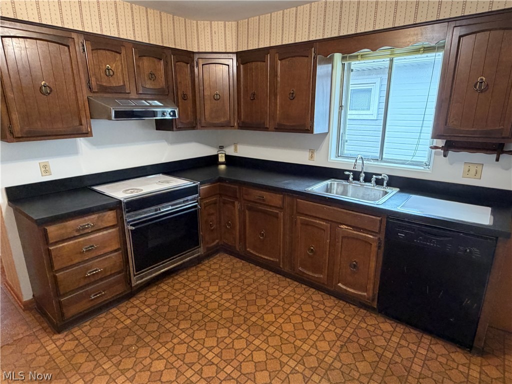 77 William Street Bedford OH 44146