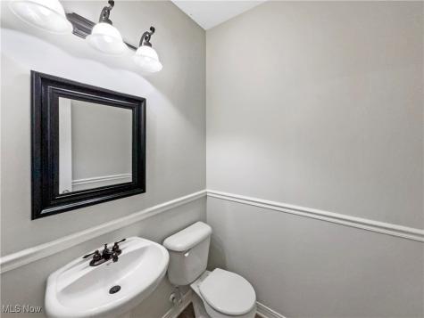 1022 Woodfield Lane Brunswick OH 44212