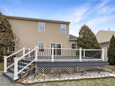 1022 Woodfield Lane Brunswick OH 44212