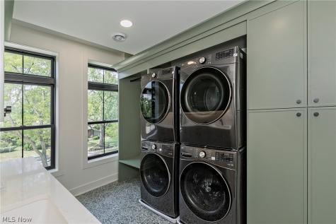 2613 Brentwood Road Beachwood OH 44122