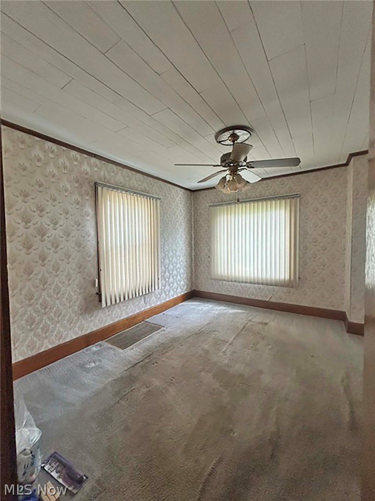 824 Smith Avenue NW Canton OH 44708
