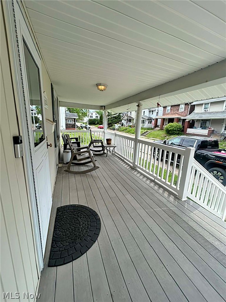824 Smith Avenue NW Canton OH 44708