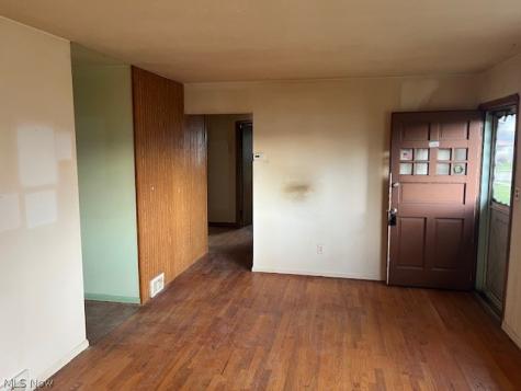 6330 Stonecrest Drive Brook Park OH 44142