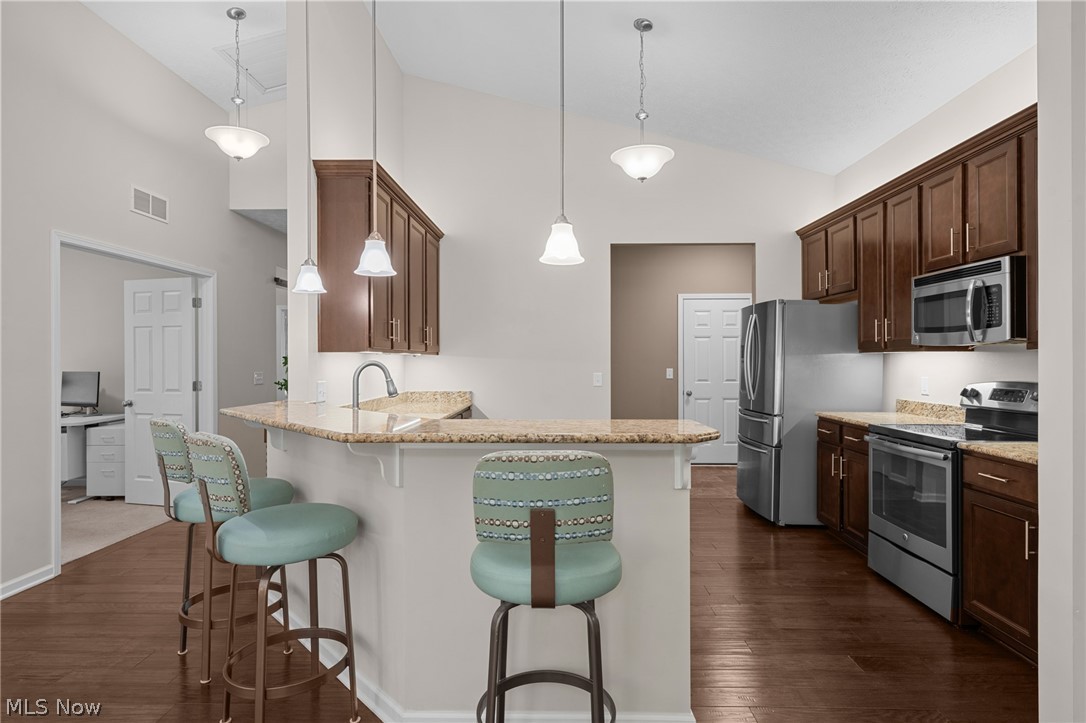 9590 Ravinia Drive Olmsted Falls OH 44138