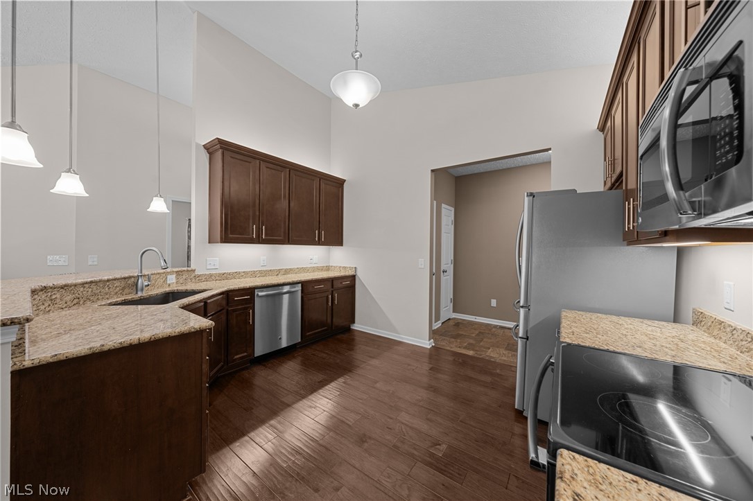 9590 Ravinia Drive Olmsted Falls OH 44138