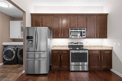 9590 Ravinia Drive Olmsted Falls OH 44138