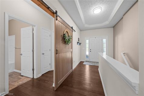 9590 Ravinia Drive Olmsted Falls OH 44138