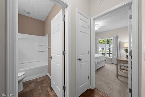 9590 Ravinia Drive Olmsted Falls OH 44138
