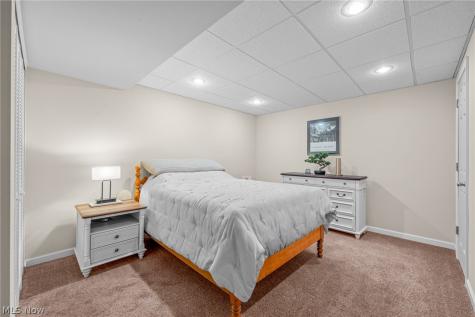 9590 Ravinia Drive Olmsted Falls OH 44138