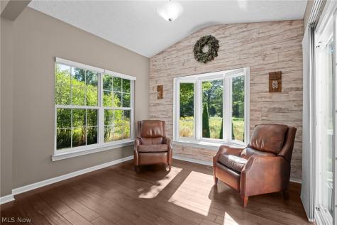 9590 Ravinia Drive Olmsted Falls OH 44138