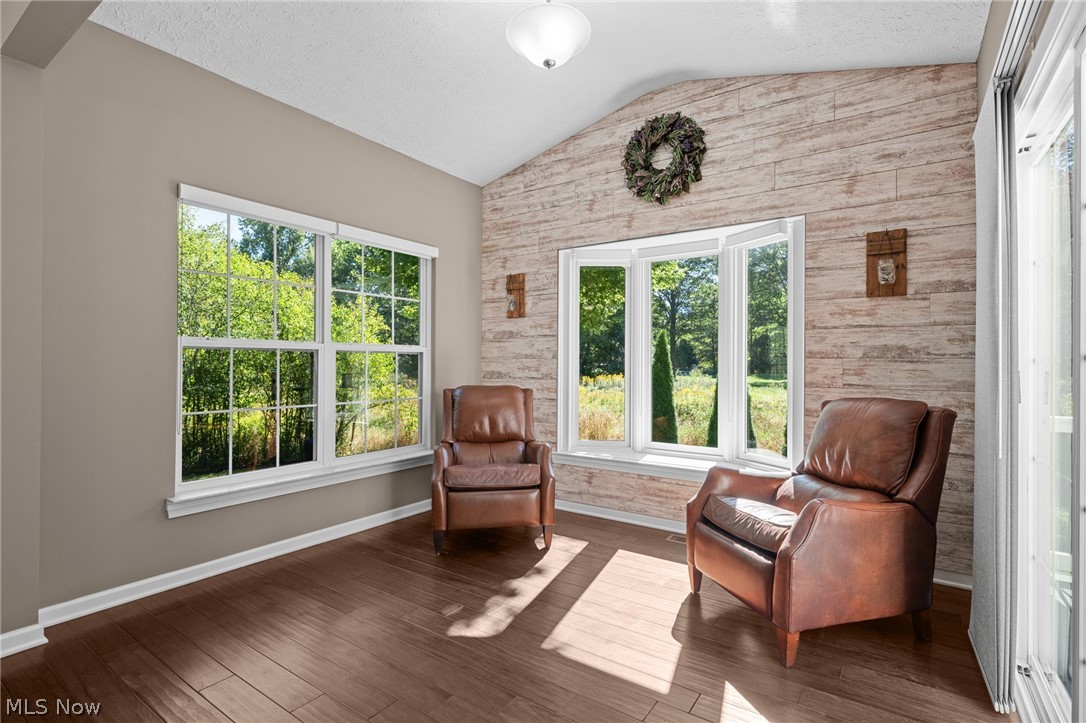 9590 Ravinia Drive Olmsted Falls OH 44138