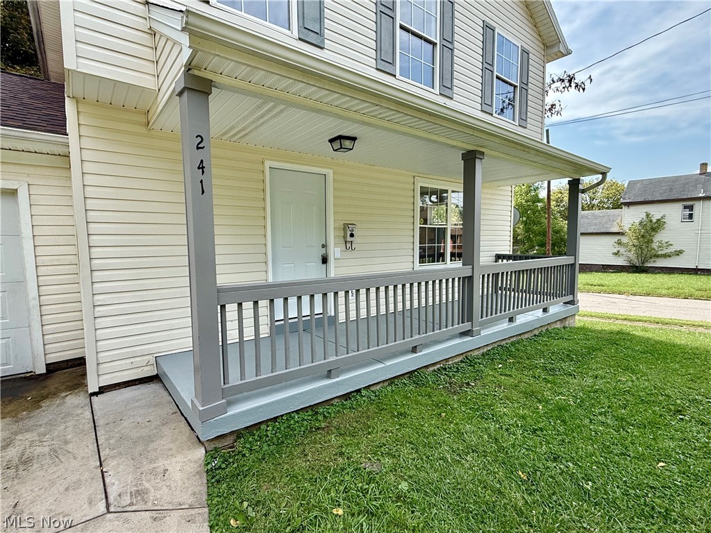 241 Reed Avenue Campbell OH 44405