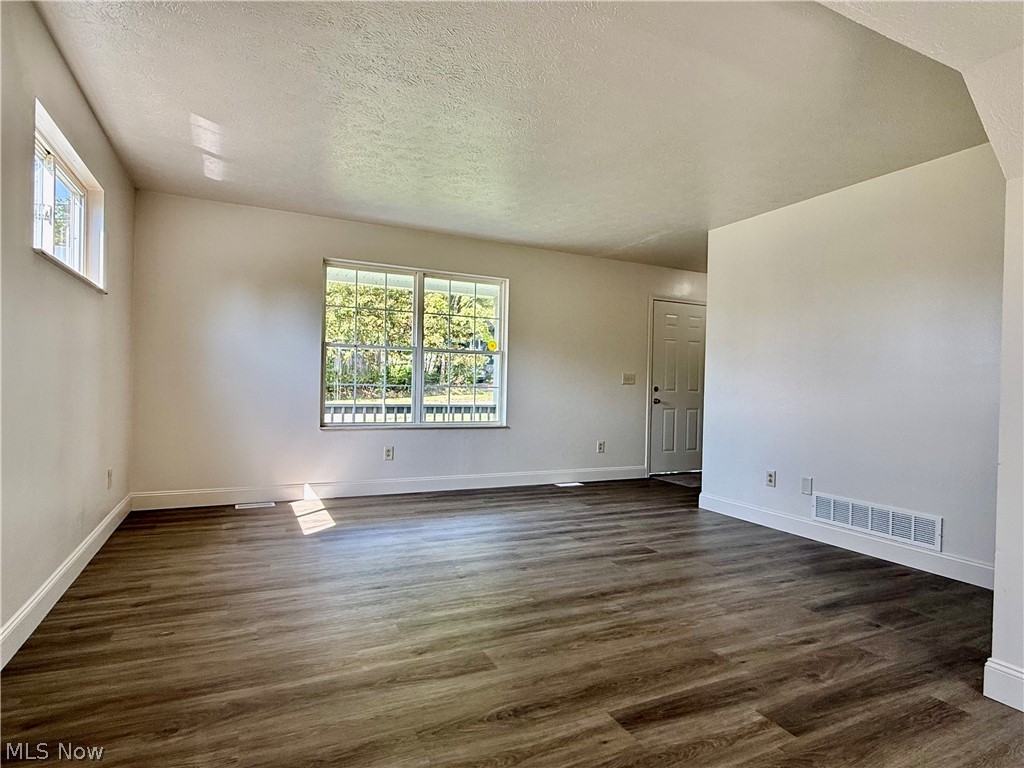 241 Reed Avenue Campbell OH 44405