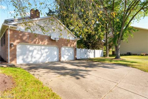 6945 Ponteberry Street NW Canton OH 44718