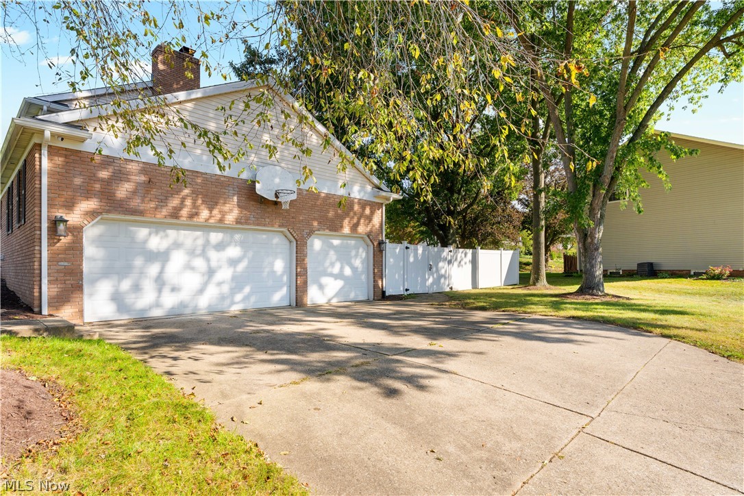 6945 Ponteberry Street NW Canton OH 44718