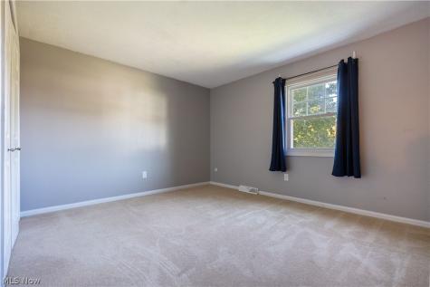 6945 Ponteberry Street NW Canton OH 44718