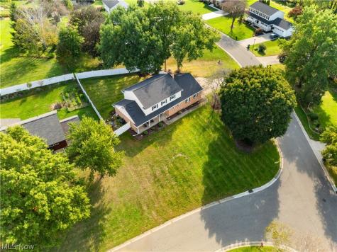 6945 Ponteberry Street NW Canton OH 44718