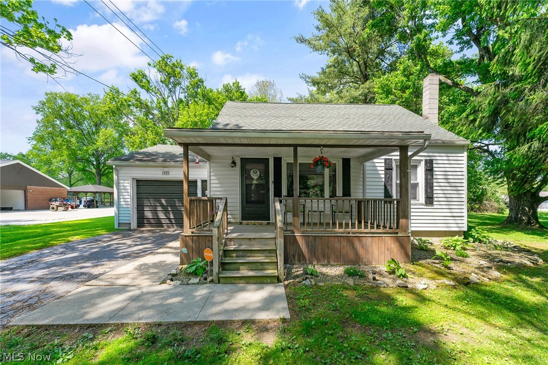 1521 W Park Avenue Niles OH 44446
