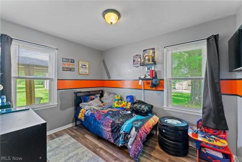 1521 W Park Avenue Niles OH 44446