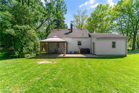 1521 W Park Avenue Niles OH 44446