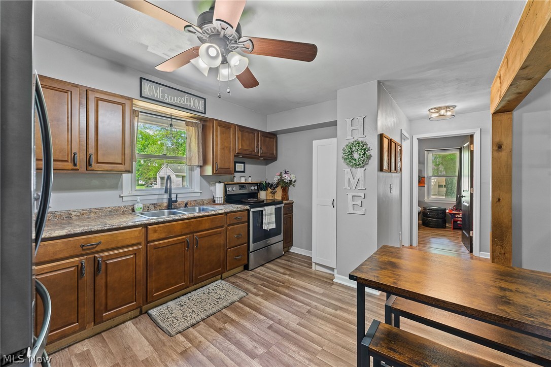 1521 W Park Avenue Niles OH 44446