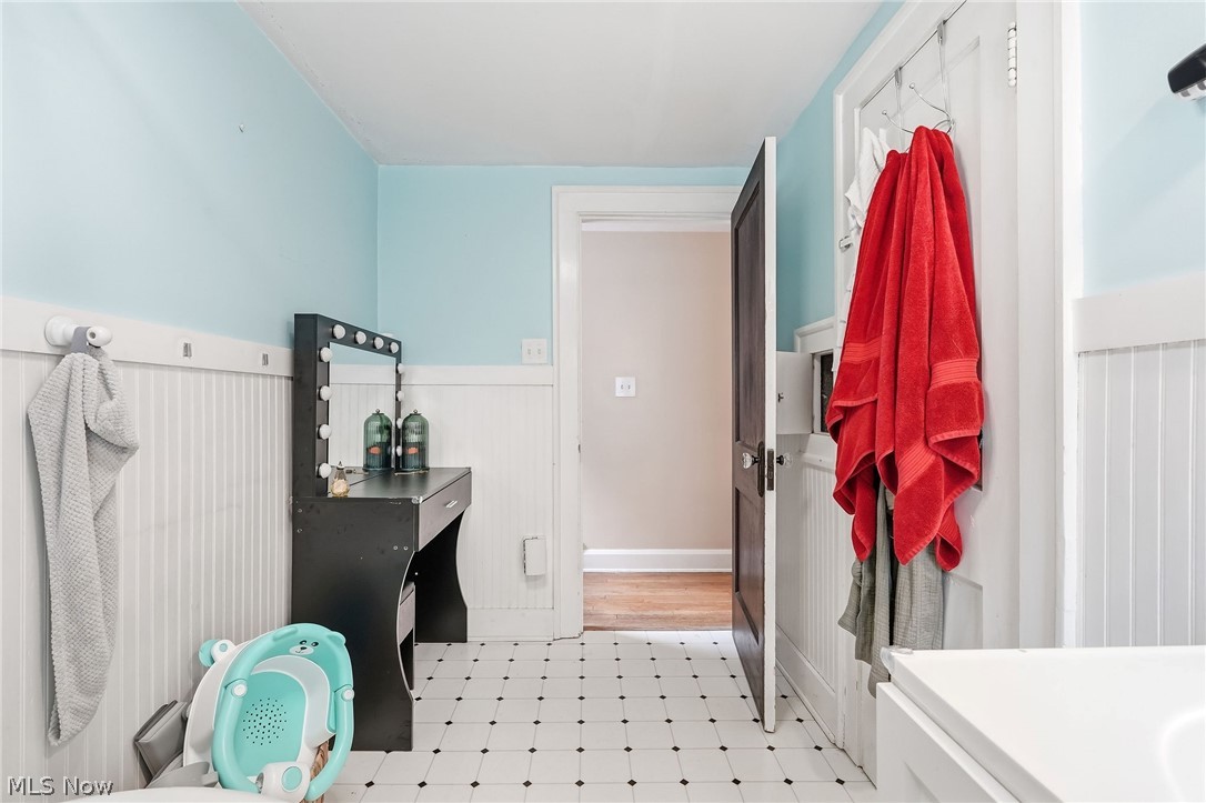 109 Stanford Avenue Elyria OH 44035