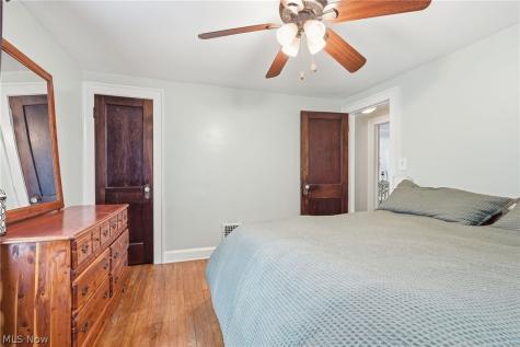 109 Stanford Avenue Elyria OH 44035