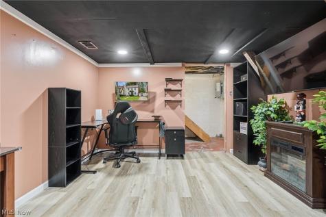 109 Stanford Avenue Elyria OH 44035
