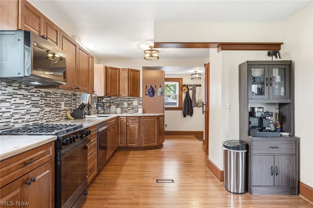 109 Stanford Avenue Elyria OH 44035