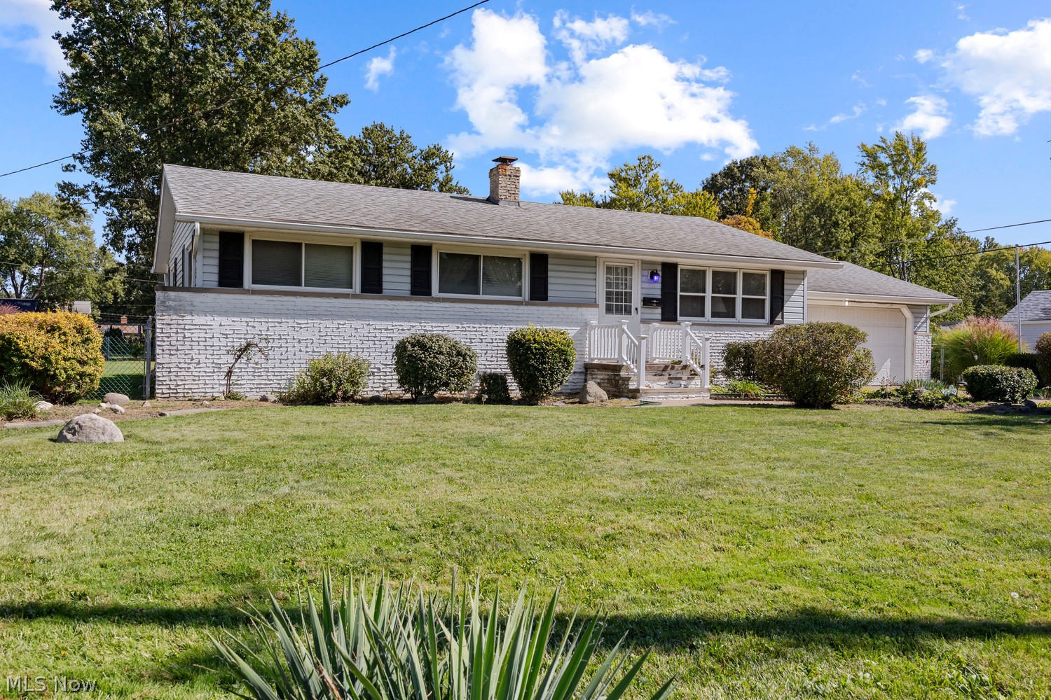 195 Moore Road Avon Lake OH 44012