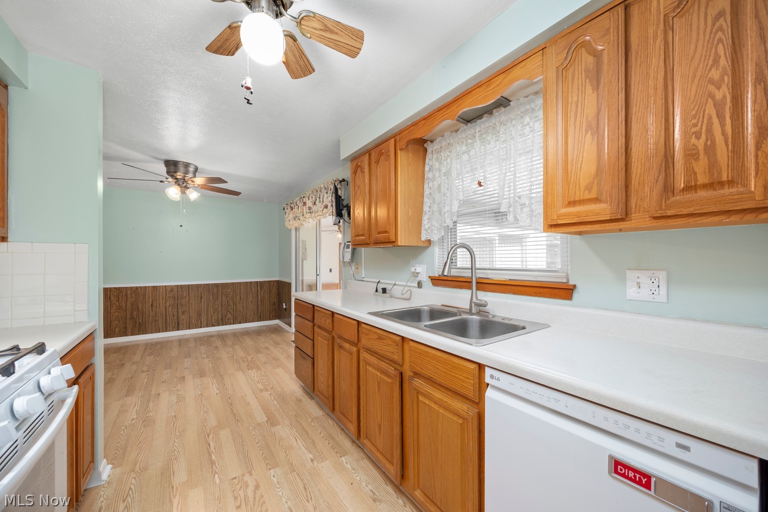 195 Moore Road Avon Lake OH 44012