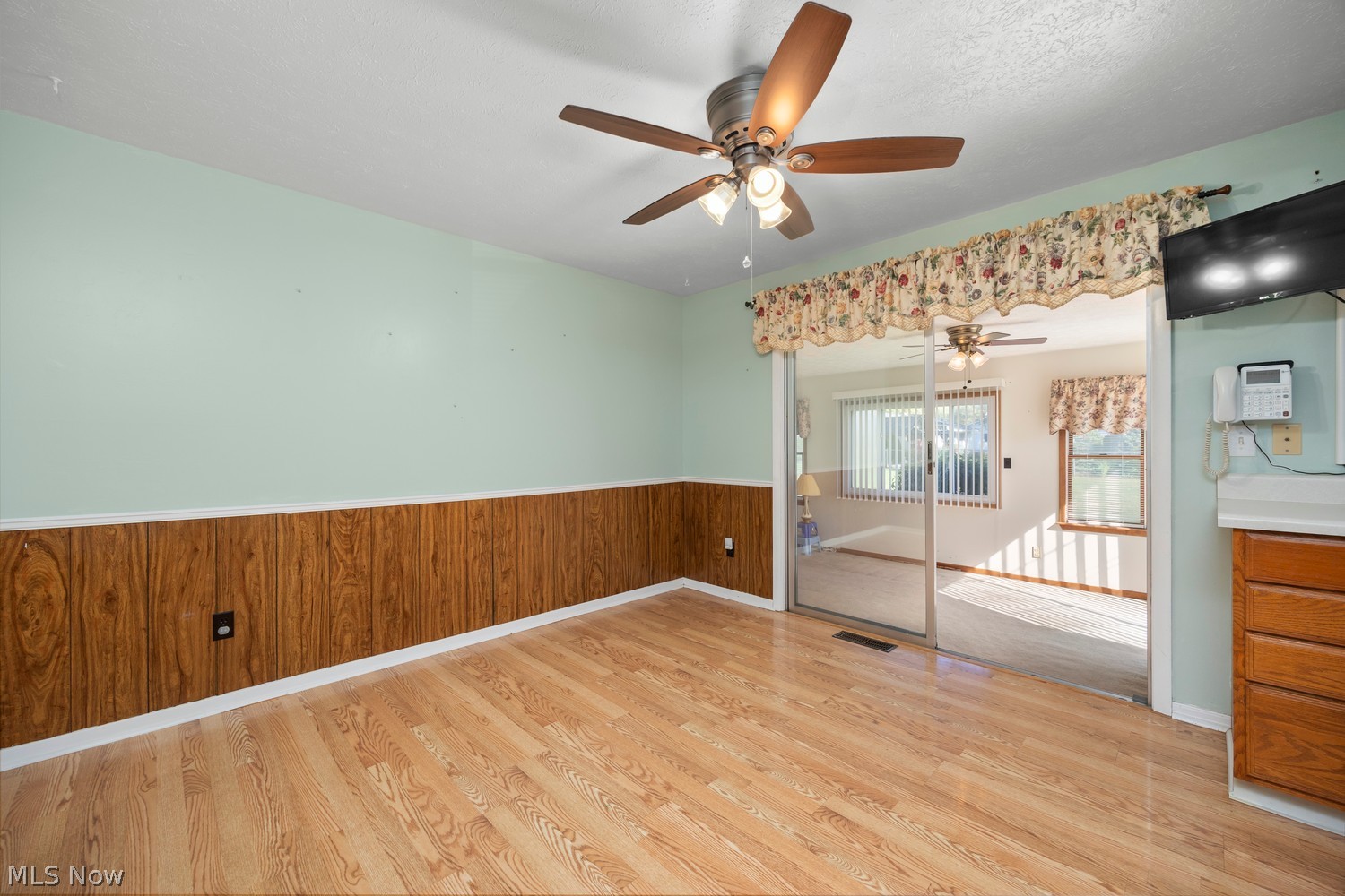 195 Moore Road Avon Lake OH 44012