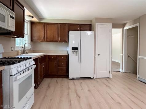 3083 Orchard Road Silver Lake OH 44224