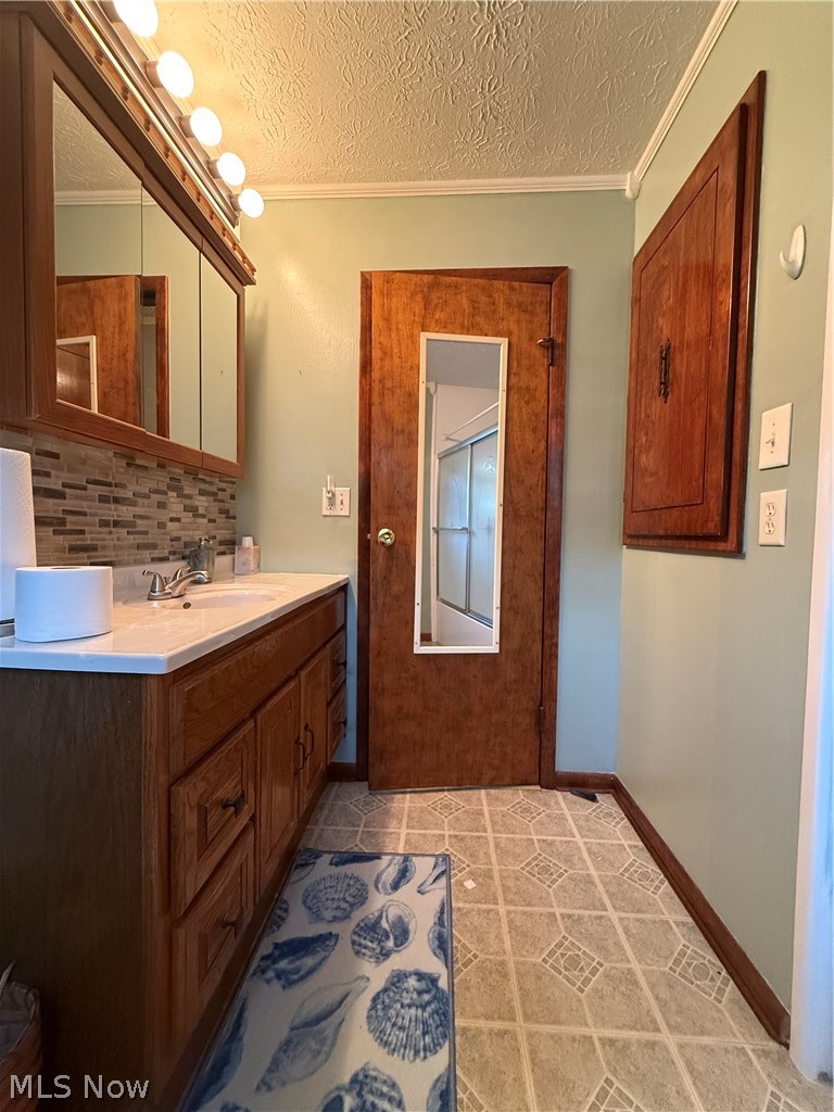 24561 County Road 24 Coshocton OH 43812