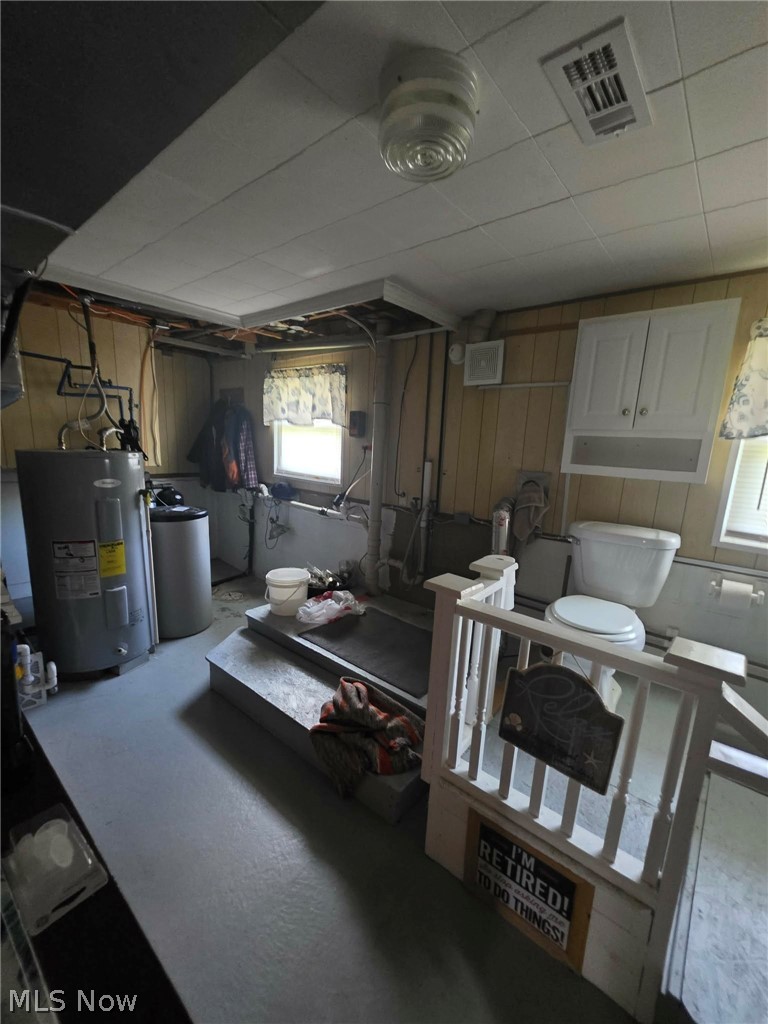 24561 County Road 24 Coshocton OH 43812