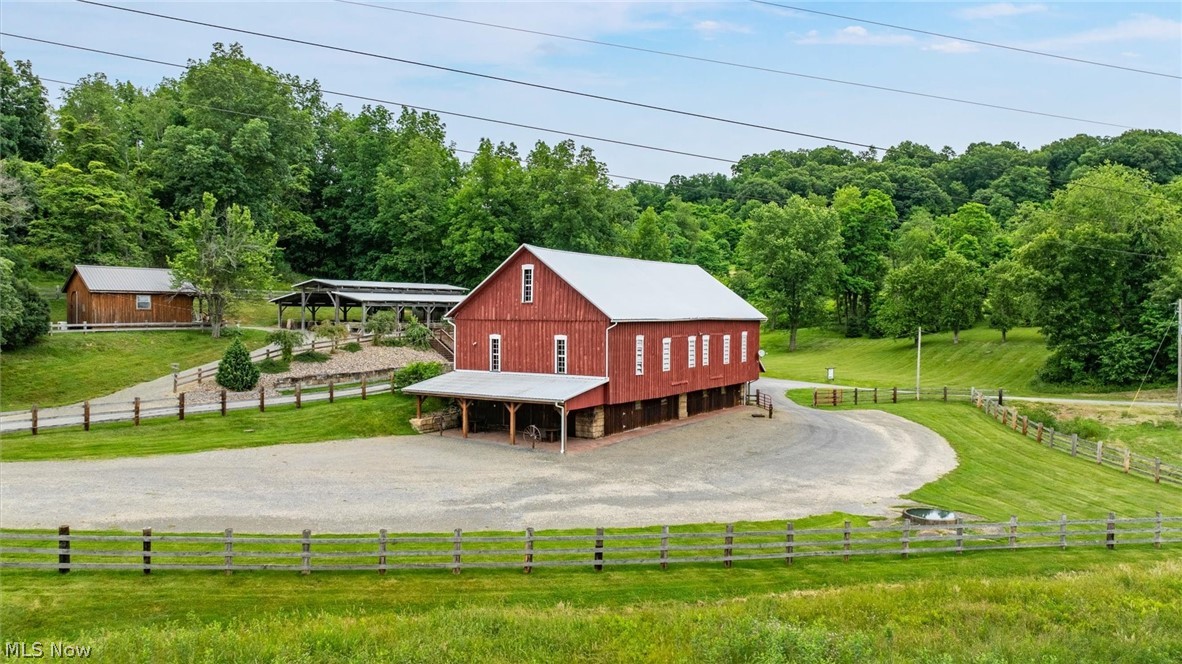 2665 Sub Station Road NE New Philadelphia OH 44663