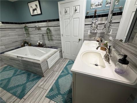 12197 Melody Lane Grafton OH 44044