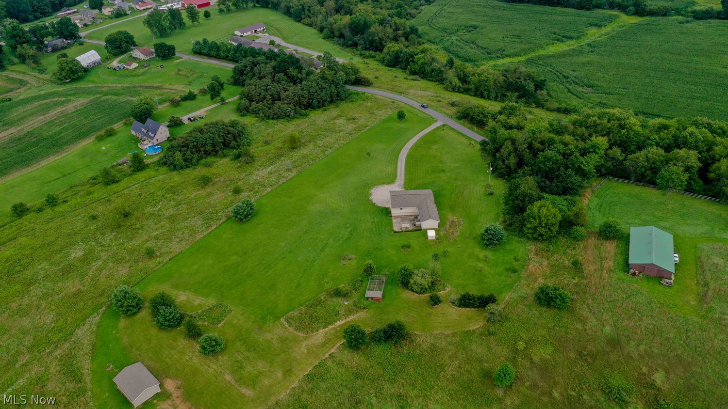 19751 Mcgavern Road Salineville OH 43945