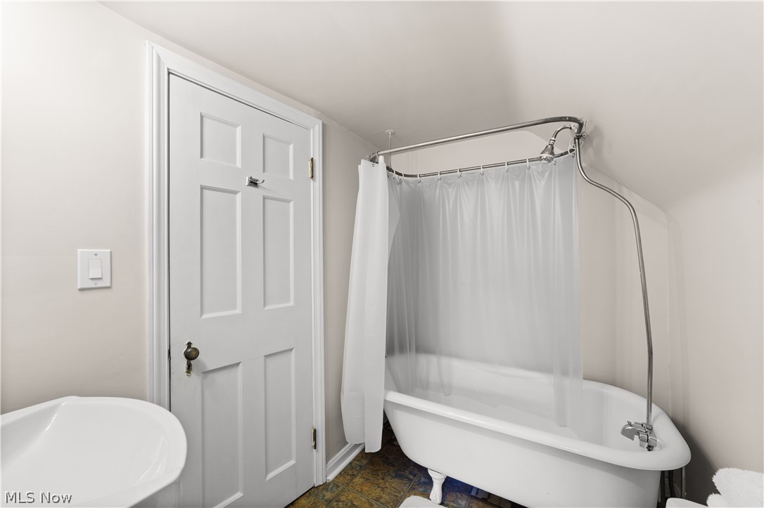 3687 Townley Road Shaker Heights OH 44122