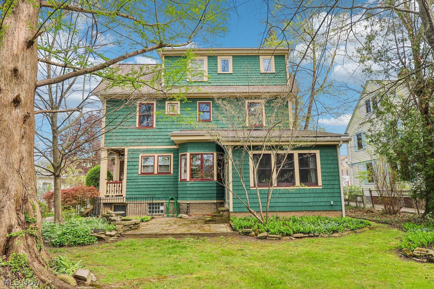 2908 Warrington Road Shaker Heights OH 44120