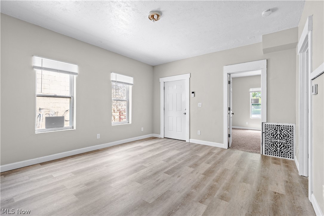 5175 Arch Street Maple Heights OH 44137
