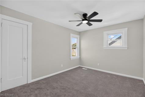 5175 Arch Street Maple Heights OH 44137
