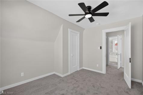 5175 Arch Street Maple Heights OH 44137