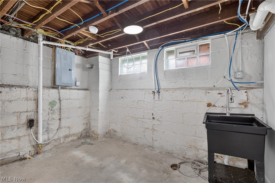 5175 Arch Street Maple Heights OH 44137