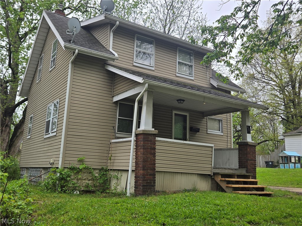 452 Allenford Street Akron OH 44314