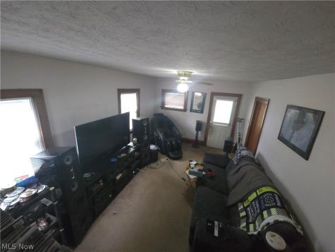 452 Allenford Street Akron OH 44314