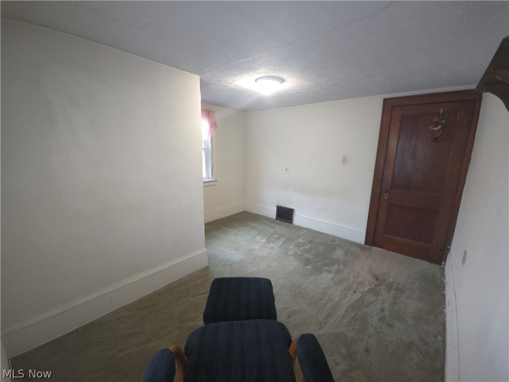 452 Allenford Street Akron OH 44314