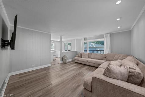 4527 Laurel Road South Euclid OH 44121