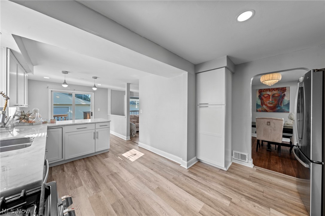 4527 Laurel Road South Euclid OH 44121