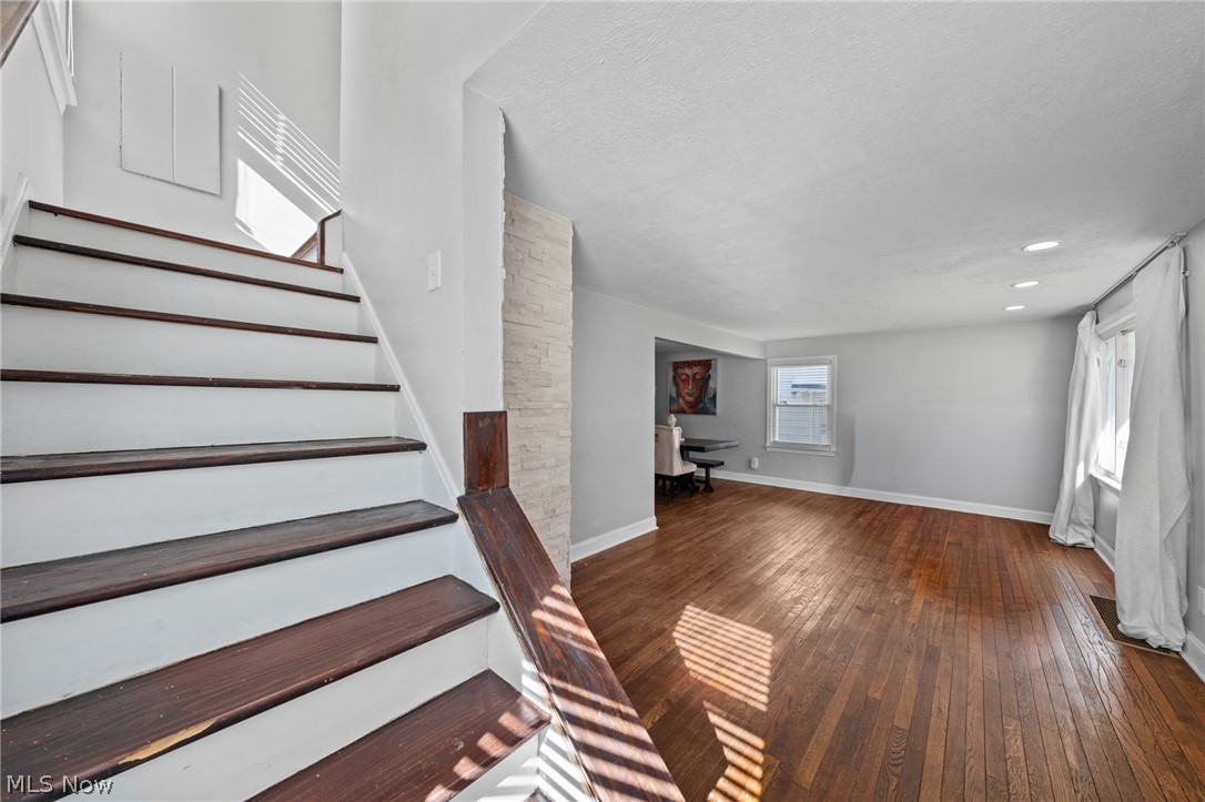 4527 Laurel Road South Euclid OH 44121